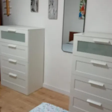 Casa Unifamiliar En *